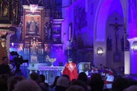 Nabożeństwo w bazylice św. Marii Magdaleny i św. Stanisława BM w Szczepanowie.