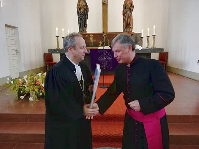 Po 70 latach do bazyliki Mariackiej w Gdańsku wraca ołtarz z Berlina