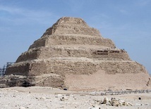 Piramida Dżesera znów otwarta dla turystów