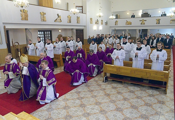 Liturgia sprawowana była w seminaryjnej kaplicy.