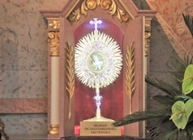 Relikwiarz św. Jana Sarkandra w kościele Świętych Apostołów Piotra i Pawła w Skoczowie.