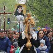 Jezus w Najświętszym Sakramencie towarzyszył ubiegłorocznemu pielgrzymowaniu do Łagiewnik każdego dnia.