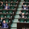 Sejm częściowo przyjął, a częściowo odrzucił poprawki Senatu do ustaw "koronawirusowych"