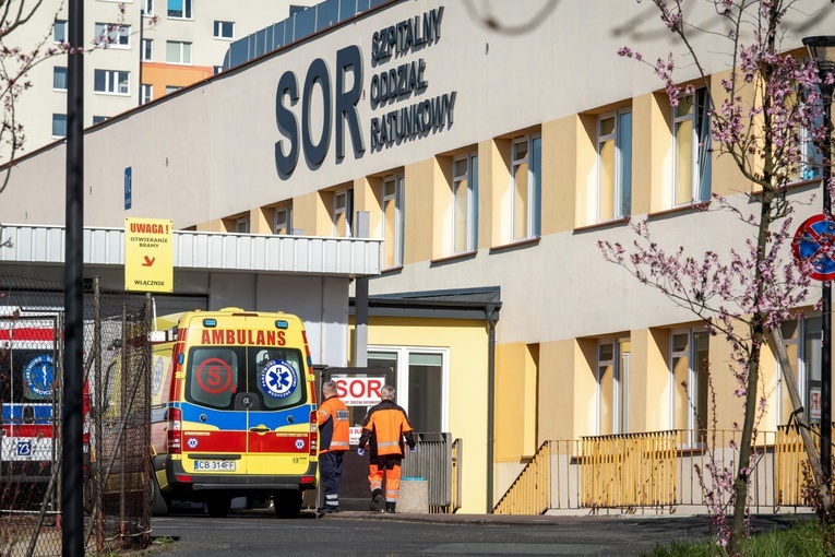 Ministerstwo Zdrowia: Liczba zakażeń koronawirusem wzrosła do 4 532; zmarły cztery kolejne osoby