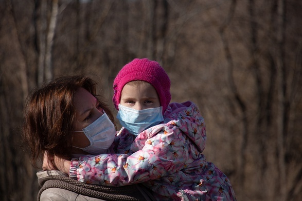 Zakrywanie ust będzie jednym z najdłuższych obowiązków zw. z epidemią