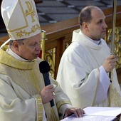 Po homilii pasterz Kościoła radomskiego dokonał aktu zawierzenia diecezji Najświętszemu Sercu Jezusa i Matce Bożej.