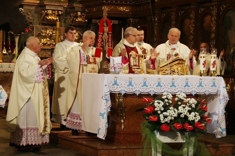Msza św. w Sanktuarium św. Józefa w Kaliszu pod przewodnictwem bp. Marka Mendyka