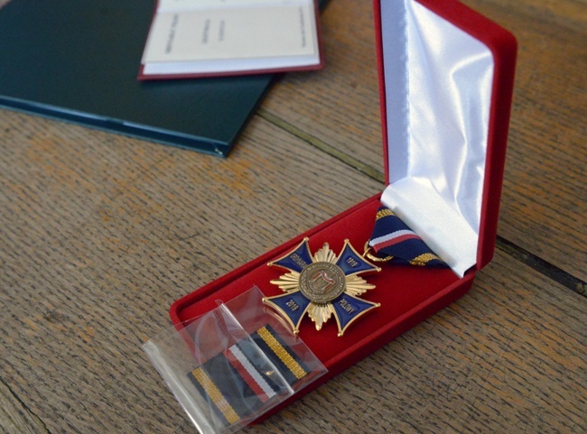 Medal "W służbie Bogu i Ojczyźnie".