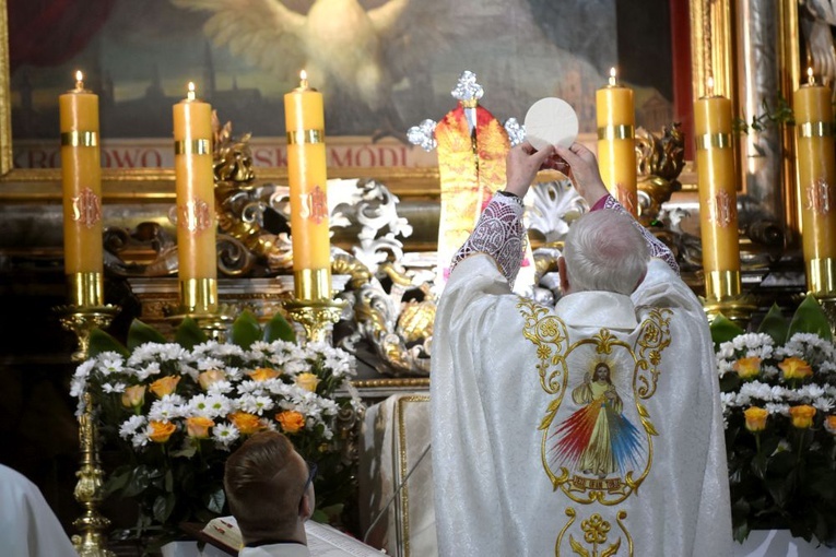 Msza św. z okazji 100. rocznicy urodzin Jana Pawła II