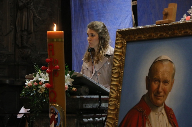 Droga Światła w 100. rocznicę św. Jana Pawła II