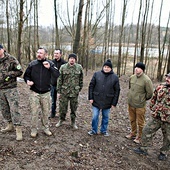 Świętokrzyska Grupa Eksploracyjna  z Markiem Lisem (trzeci z prawej).