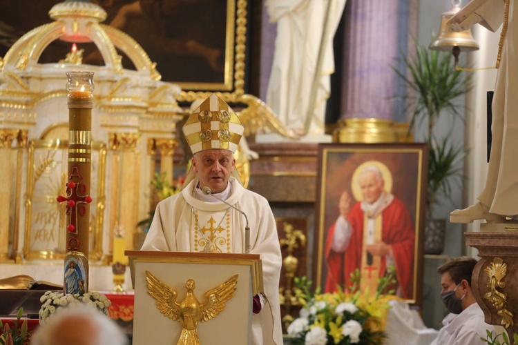 Bp Roman Pindel przywołał pamiętne słowa św. Jana Pawła II o sumieniu.