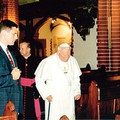 Św. Jan Paweł II w katedrze w Legnicy.