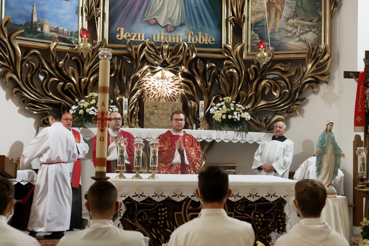 Prymicyjna liturgia w moszczanickiej świątyni