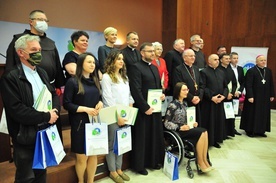 Metropolita wręczył nominacje członkom 12 komisji synodalnych. Pełna lista nominowanych