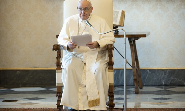 Papież: Modlitwa i solidarność z ubogimi i cierpiącymi są nierozłączne