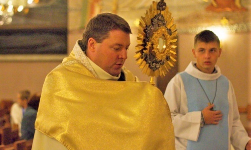Ks. Szymon Czauderna, wikariusz z Bestwiny, został mianowany administratorem parafii św. Marcina w Jawiszowicach