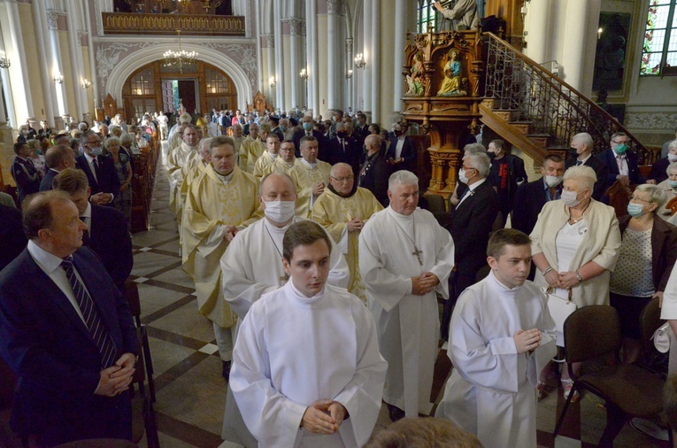 Centralne uroczystości 44. rocznicy robotniczego protestu w Radomiu odbyły się w katedrze.