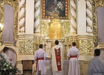 Urodzinowa modlitwa w kościele św. Jana Kantego.