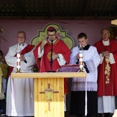 Uroczystości rozpoczęła Eucharystia.