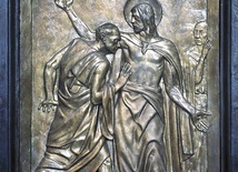 „Niewierny Tomasz”, płaskorzeźba na Świętych Drzwiach w watykańskiej bazylice św. Piotra.