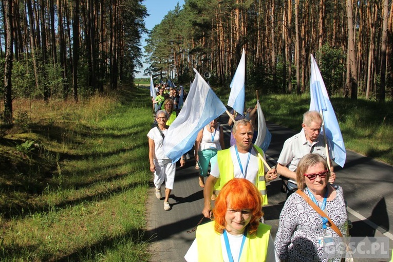 Pielgrzymka w pierwszą sobotę miesiąca do sanktuarium Matki Bożej Rokitniańskiej