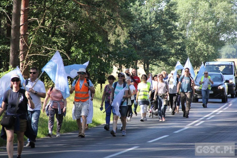 Pielgrzymka w pierwszą sobotę miesiąca do sanktuarium Matki Bożej Rokitniańskiej