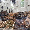 Proboszcz kościoła w Corbeil-Essonnes: strażak wyniósł z pożaru Najświętszy Sakrament