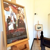 Ekspozycja przypomina o koronacji rudzkiego obrazu i wizycie Jana Pawła II w Gliwicach.