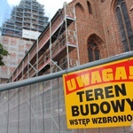 Wkrótce zniknie górna część rusztowania wieży katedralnej