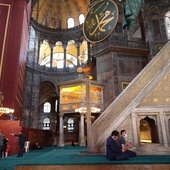 Pierwsze od niemal 90 lat modlitwy w meczecie Hagia Sophia