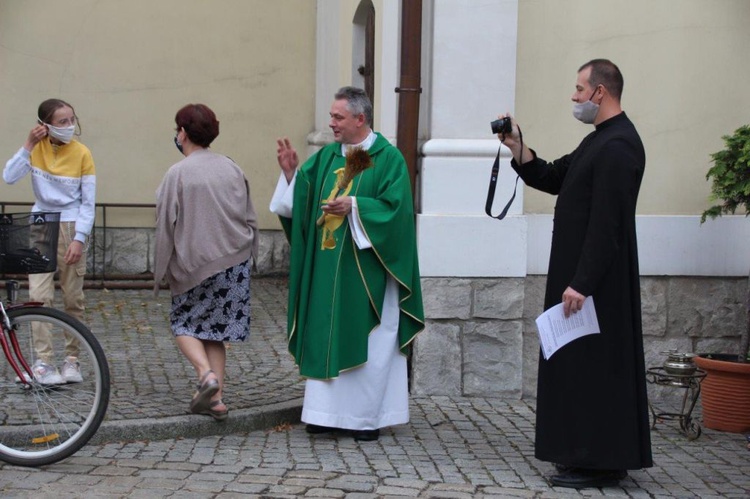 Poświęcenie samochodów we Wschowie