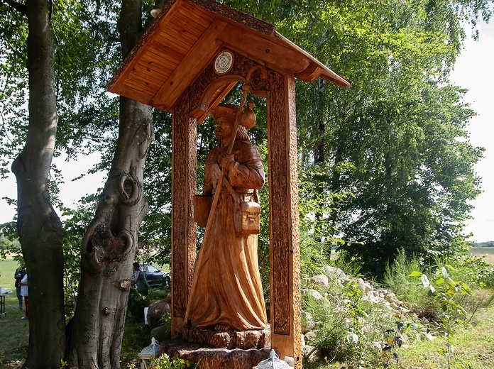Figura św. Jakuba w Karsince