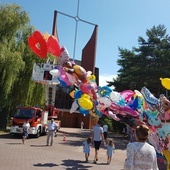 Tychy. Msza Święta w intencji kierowców. W parafii św. Krzysztofa trwa odpust