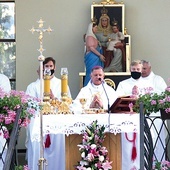 Sumie odpustowej przewodniczył  biskup lwowski.