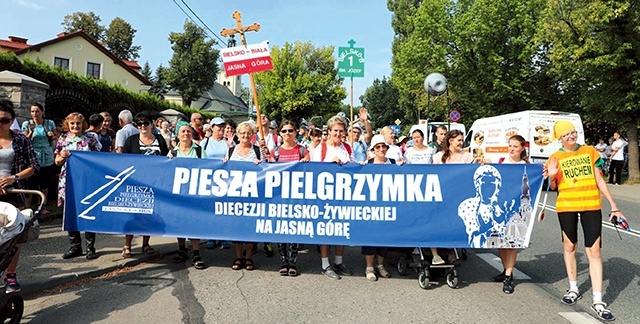 Pielgrzymka diecezjalna: dotąd wyruszała do Częstochowy z Hałcnowa.
