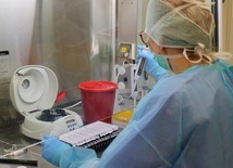 Zabrze. Laboratorium przygotowuje się na drugą falę epidemii koronawirusa. Sprzęt trafi też do Sosnowca