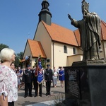 Poświęcenie pomnika św. Jana Pawła II w Szlichtyngowej