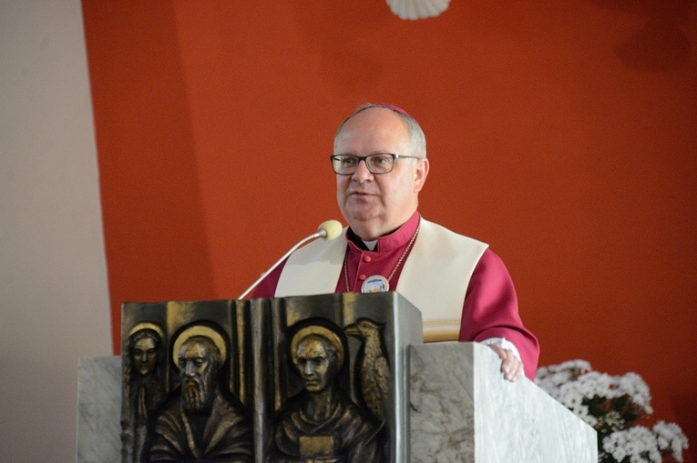 Opole. Biskup opolski błogosławi pielgrzymom