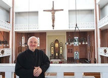 U gliwickich jezuitów zakonnik posługiwał 8 lat, pełniąc funkcje proboszcza parafii i dyrektora jezuickiego centrum „Theotokos”.