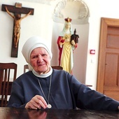 Przeżyła wielką biedę, ucieczkę przed frontem i 65 lat w zakonie. Siostra Justyna Zyzik ma o czym opowiadać.