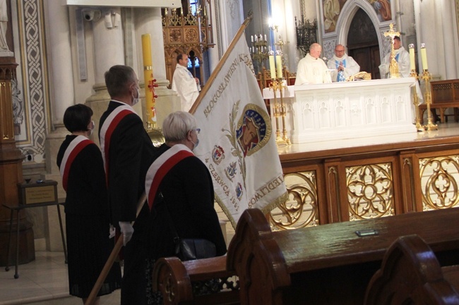 Eucharystii przewodniczył ks. prał. Edward Poniewierski.