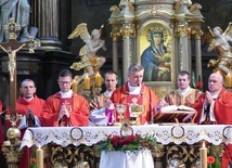 Bp Roman Pindel przewodniczył Mszy św. w cieszyńskim kościele św. Marii Magdaleny.