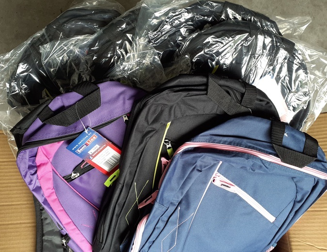 Są plecaki dla 1200 dzieci z archidiecezji katowickiej