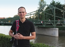 Adrian Gruszewski  – inicjator wrocławskiej grupy.