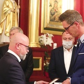Ministerialne odznaki otrzymało ChSE i jego były prezes Marcin Janik.