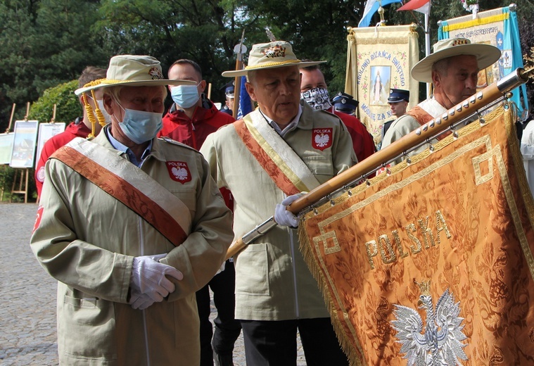 Poświęcenie kościoła w Skarbimierzu-Osiedlu