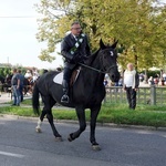 Konna procesja z kościoła w Ostropie