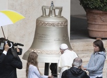 Dzwon „Głos Nienarodzonych” ma budzić sumienia