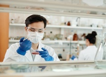 Chiny: Po wydostaniu się bakterii z laboratorium ukrywano skalę zakażeń, nie leczono też zakażonych